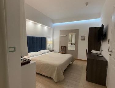 Economy Double or Twin Room with Interior Patio View