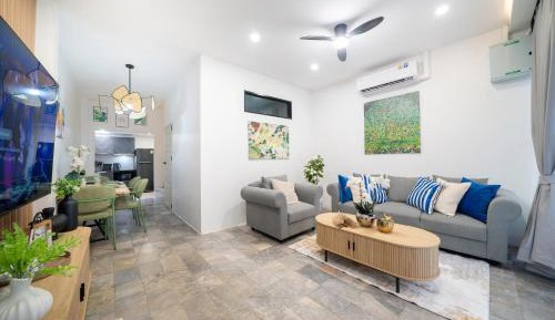 Three-Bedroom Holiday Home 