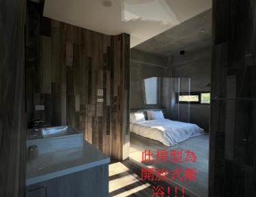 Queen Room with Balcony