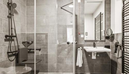 Comfort Suite Wheelchair Accessible