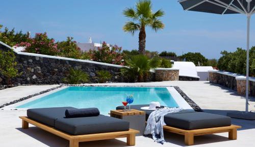 Aqua, Three Bedroom Villa with Private Pool and Sea View 