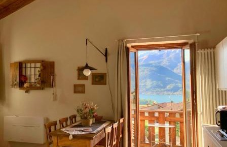 Suite with Lake View