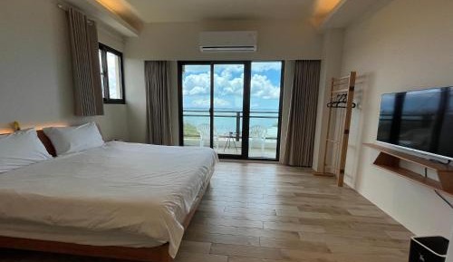 Queen Room with Sea View