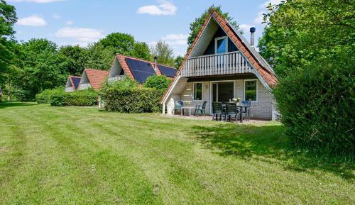 Bungalow with Garden View