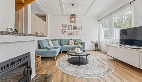Three-Bedroom Holiday Home 
