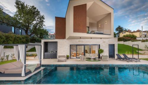 Villa with Private Pool