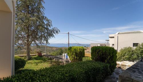 Two-Bedroom Apartment with Balcony and Sea View