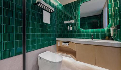 Deluxe Double Room (With Window)