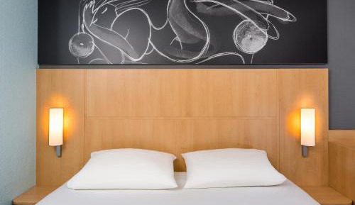 Standard Room with 1 Double Bed