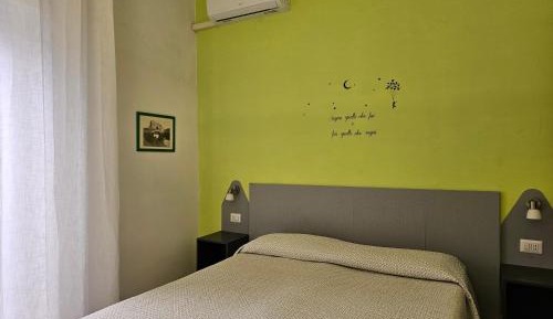 Double or Twin Room with Shared Bathroom