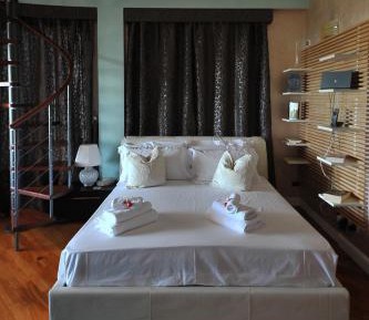 Double Room with Balcony and Sea View