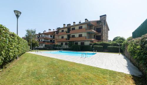 Three-Bedroom Deluxe Apartment