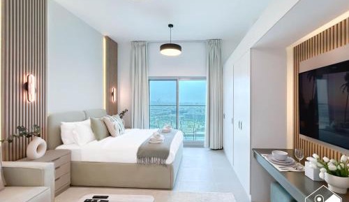 Studio Apartment with Balcony