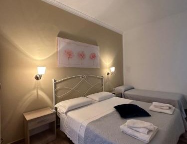 Triple Room with Garden View