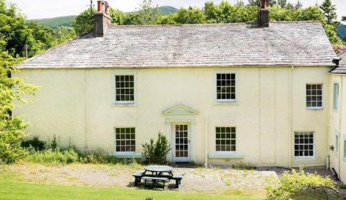 Six-Bedroom House