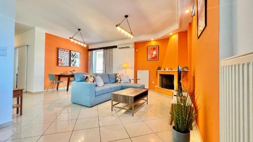 Three-Bedroom Apartment with Balcony