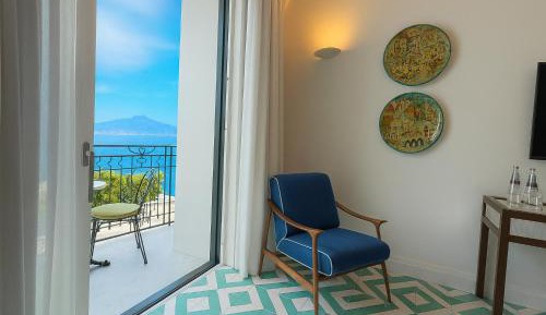 Deluxe Double or Twin Room with Sea View