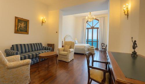 Suite with Sea View
