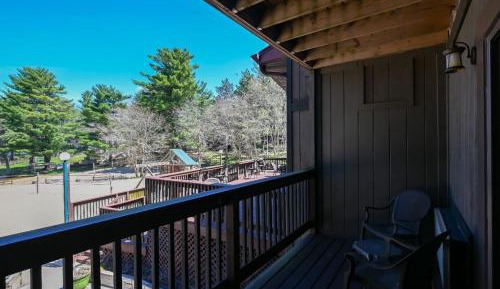 Double Queen Lake VIew w/ Kitchenette