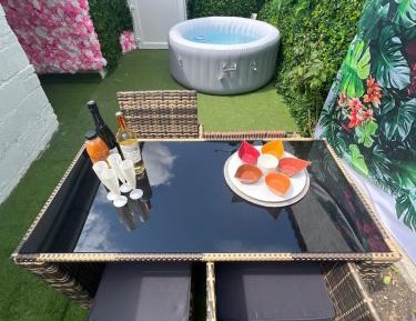 Studio with Pool View