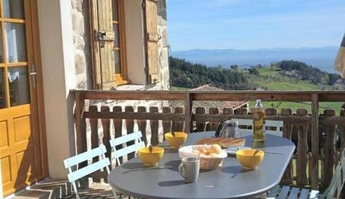 Holiday Home (6 Adults)
