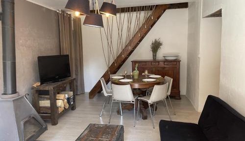 Holiday Home (6 Adults)