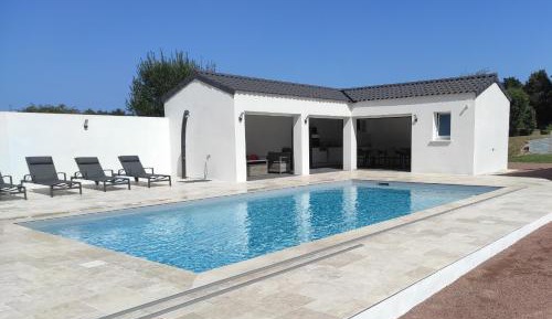 Villa with Garden View