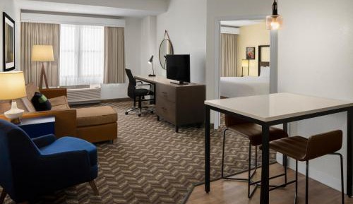 One-Bedroom King Suite
