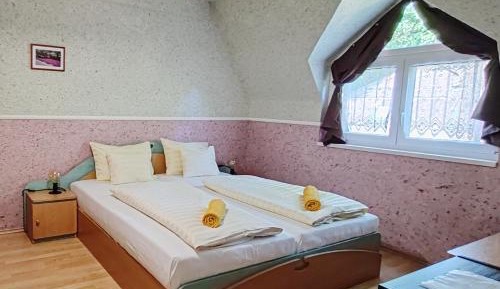Triple Room with Garden View