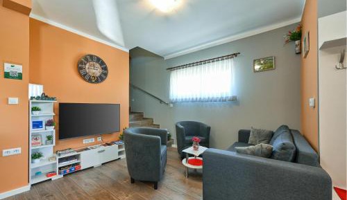 Two-Bedroom Holiday Home