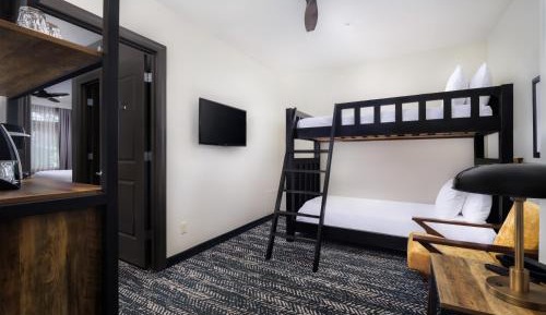 One-Bedroom Suite