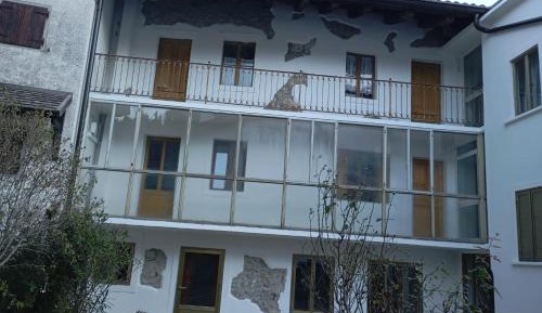 Three-Bedroom Apartment with Mountain View