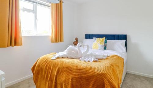 Five-Bedroom Apartment