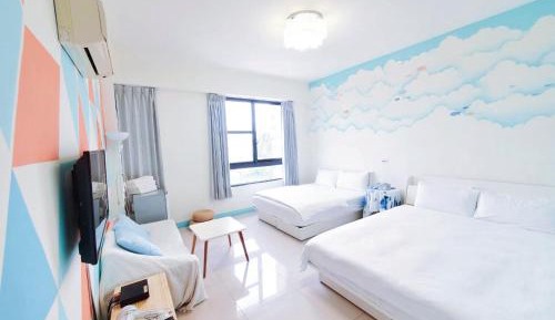 Quadruple Room with Private Bathroom