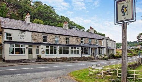 Twelve-Bedroom House