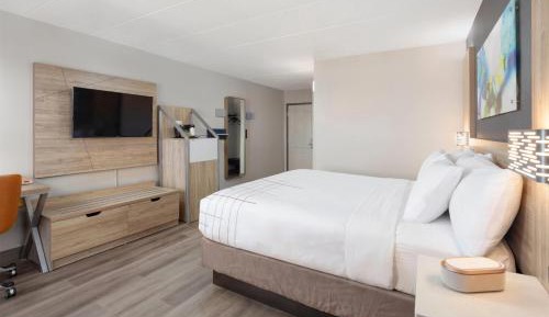 King Room - Mobility Access/Non-Smoking