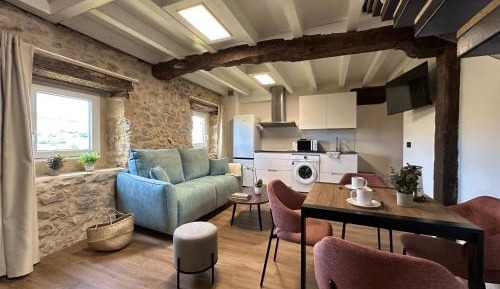 One-Bedroom Deluxe Apartment