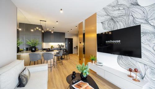 One-Bedroom Apartment with Balcony and City View