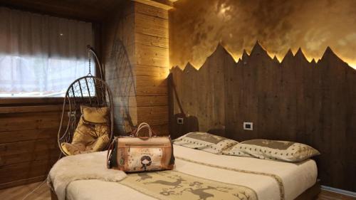 Two-Bedroom Deluxe Apartment