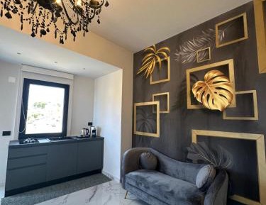 Deluxe Double Room with Bath