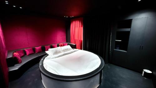 Honeymoon with Jacuzzi