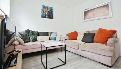 Five-Bedroom Apartment