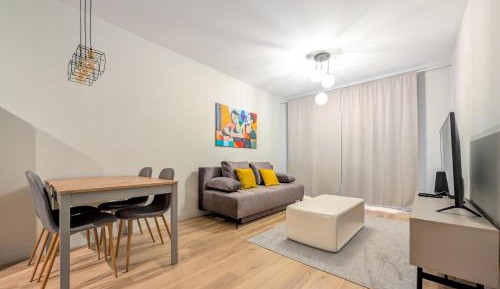 One-Bedroom Apartment with Balcony