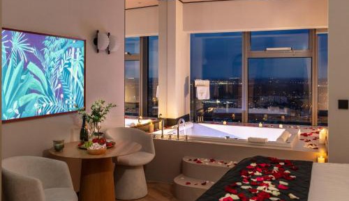 Studio with Spa Bath