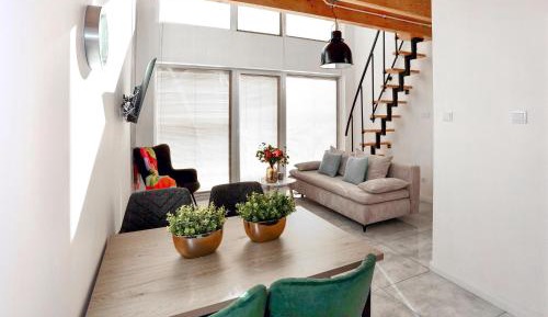 One-Bedroom Holiday Home
