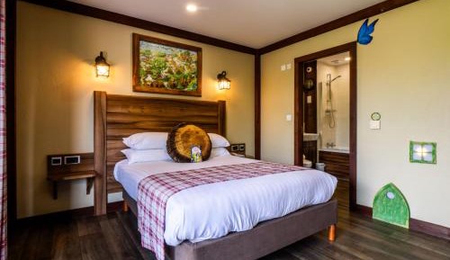 Woodland Lodge (Enchanted Village)