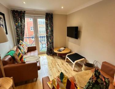 Two-Bedroom Deluxe Apartment with Garden View