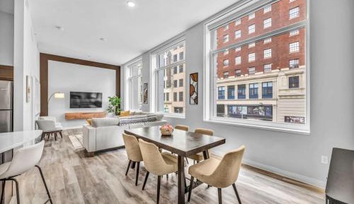 Two-Bedroom Deluxe Apartment