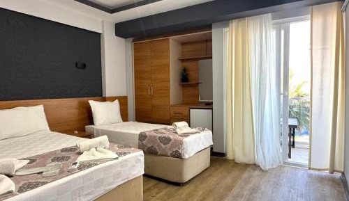 Triple Room with Balcony