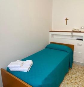 Single Room with Private Bathroom